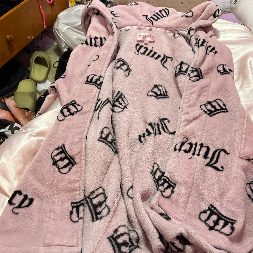 Juicy Couture Pink Hooded Kids Robe